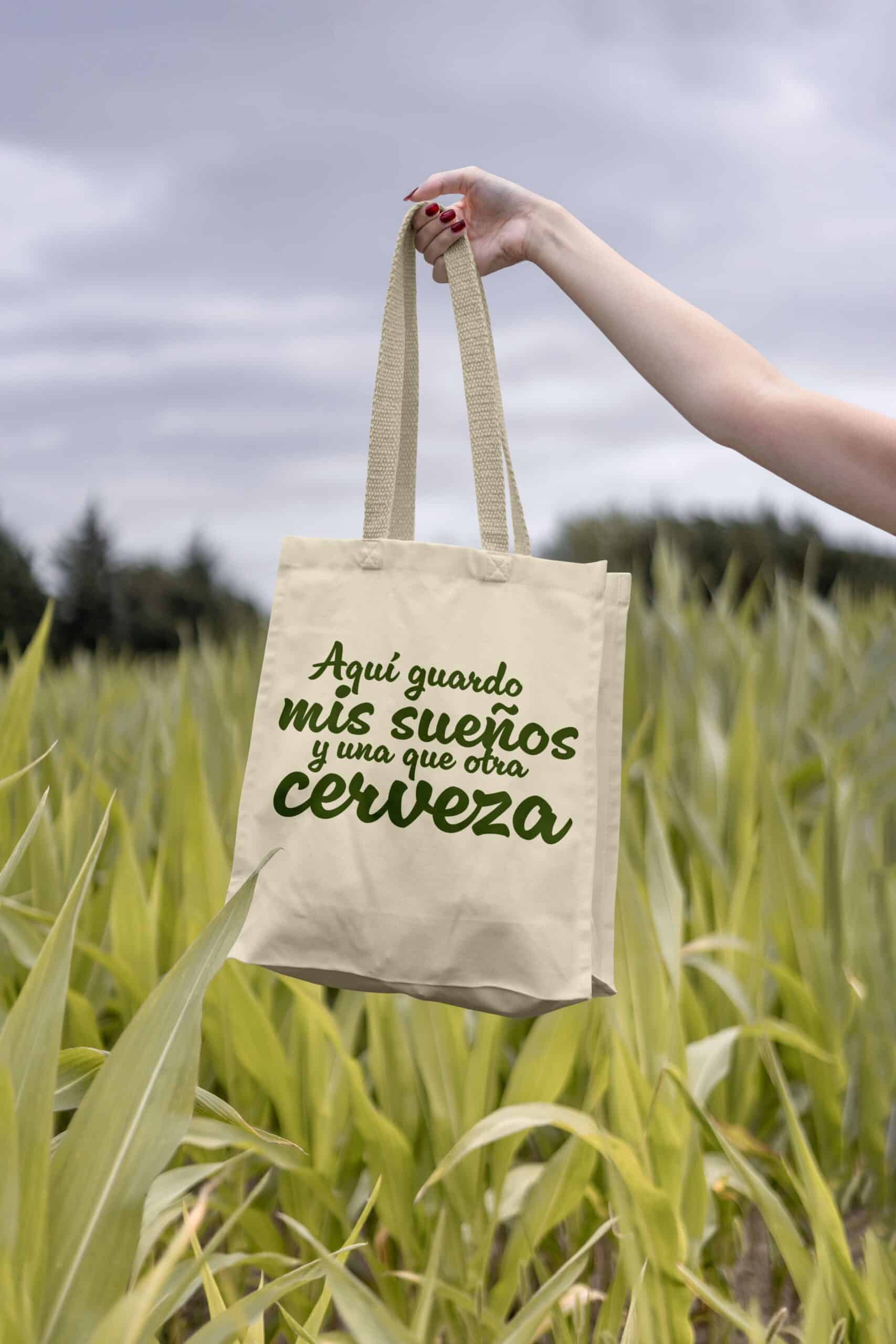 totebag cerveza_ branding_ eliana carrillo_ diseñadora grafica